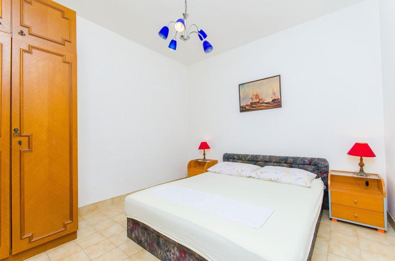 Apartments By The Sea Pisak, Omis - 2802 Buitenkant foto