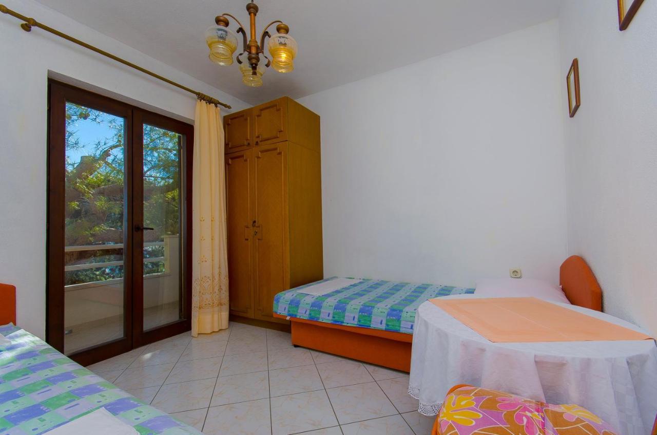 Apartments By The Sea Pisak, Omis - 2802 Buitenkant foto