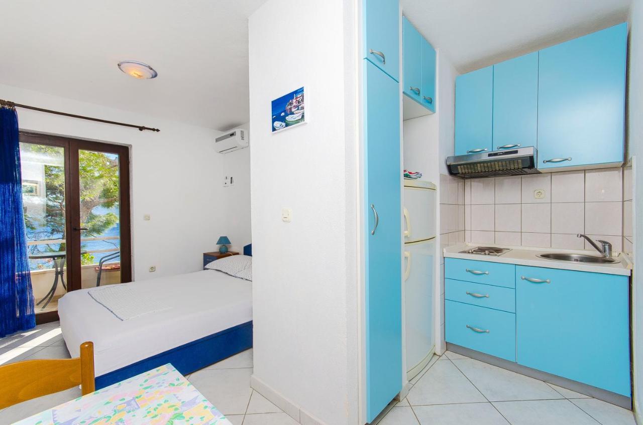 Apartments By The Sea Pisak, Omis - 2802 Buitenkant foto