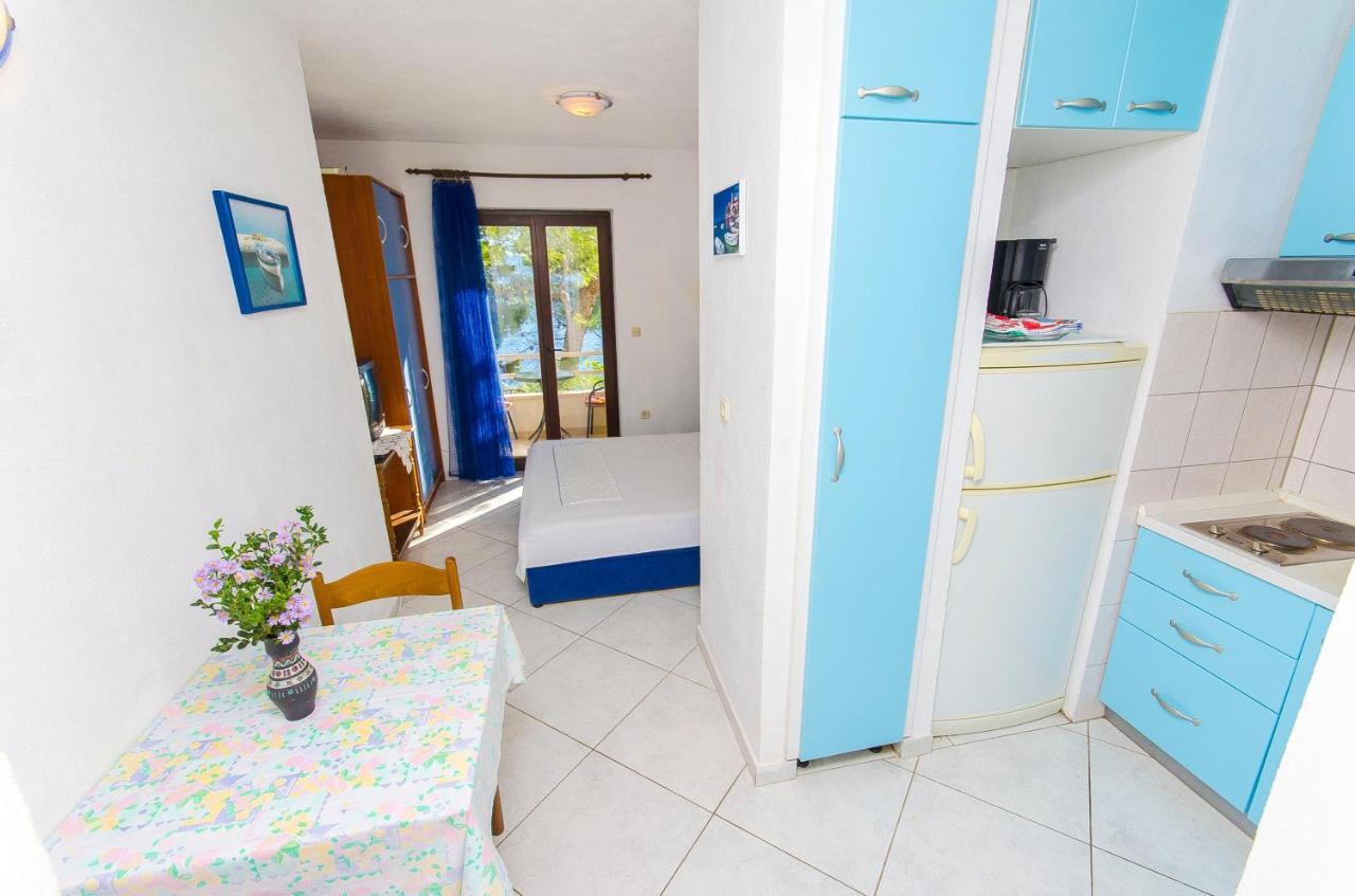 Apartments By The Sea Pisak, Omis - 2802 Buitenkant foto
